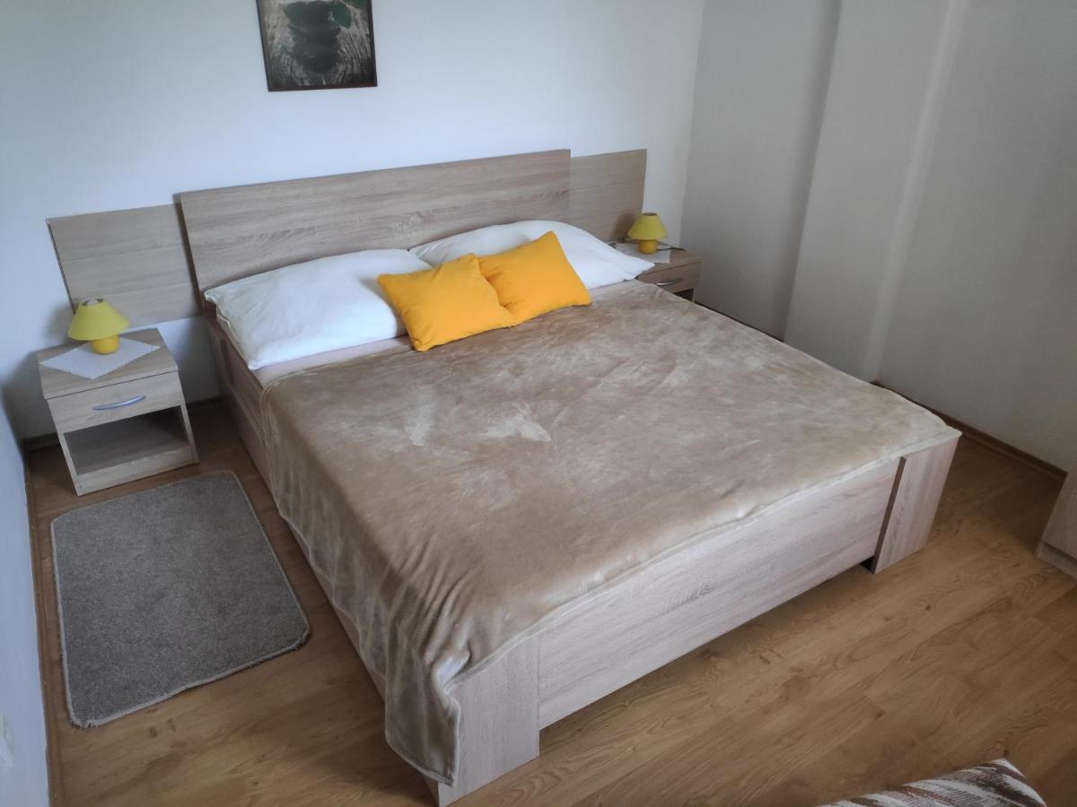 利普托斯基彼得度假屋 Liptovský Hrádok 外观 照片