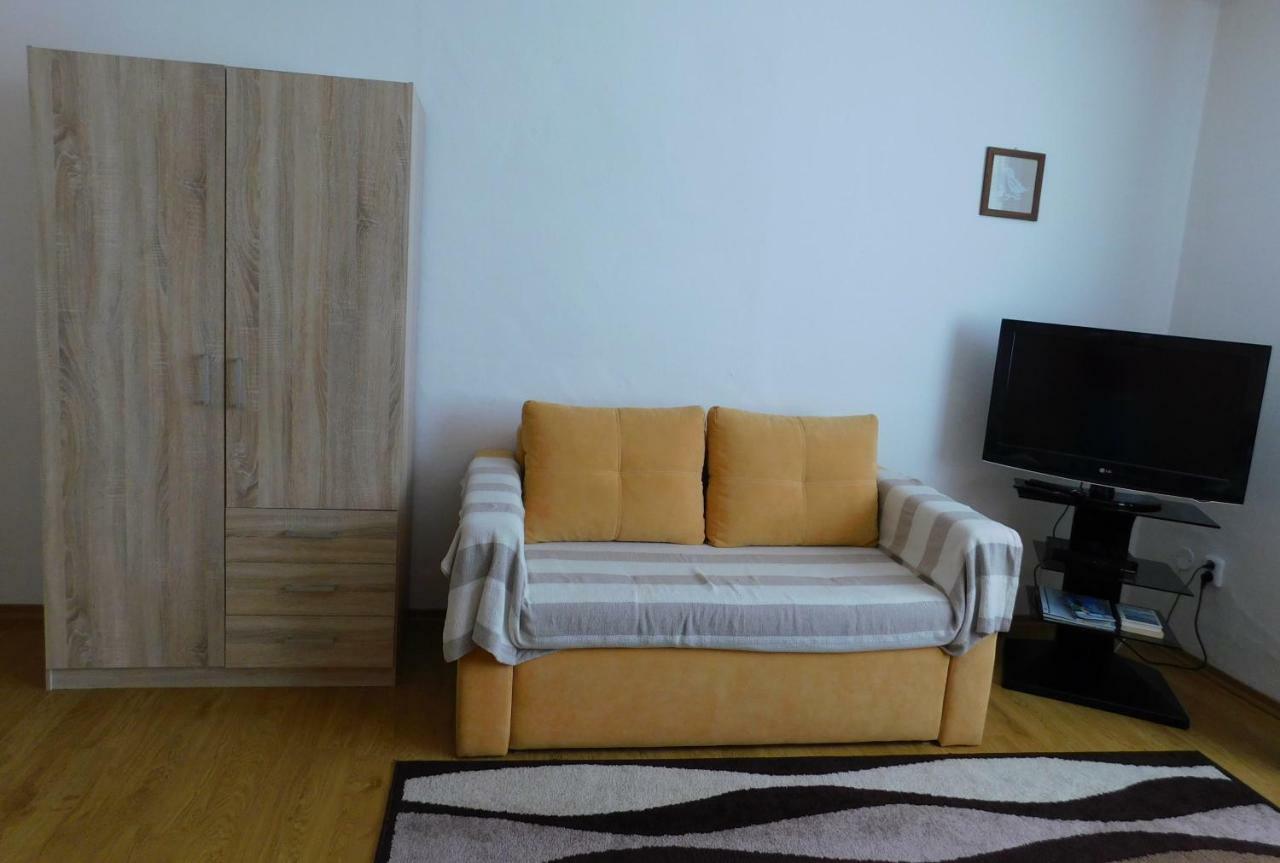 利普托斯基彼得度假屋 Liptovský Hrádok 外观 照片